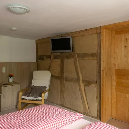 Naturhotel Holzwurm Hotel