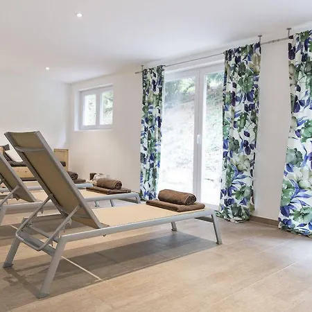 Otel Naturhotel Holzwurm 3*