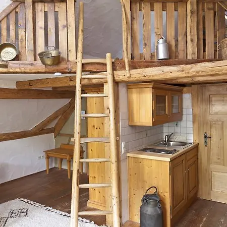 Naturhotel Holzwurm Otel 3*